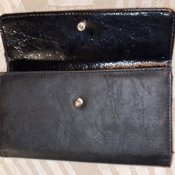 Authentic Guess Long Wallet in Black - Picture 5 of 7